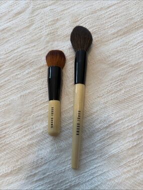 Bobbi Brown Beige Handle Powder & Full Coverage Face Brushes, Set of 2, GUC